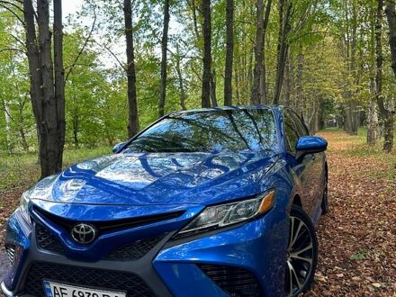 Тойота Камрі 2017 у Дніпро (Дніпропетровську) на Automoto.ua Синій Тойота Камрі, об'ємом двигуна 2.5 л та пробігом 94 тис. км за 18100 $, фото 1 на Automoto.ua