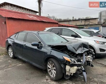 Синий Тойота Камри, объемом двигателя 2.49 л и пробегом 105 тыс. км за 7499 $, фото 1 на Automoto.ua