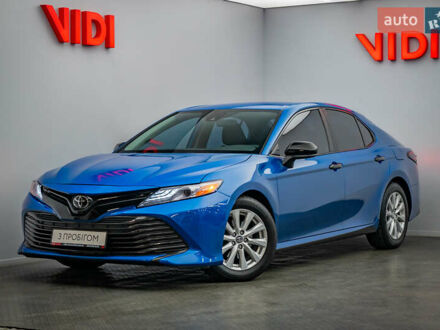 Синий Тойота Камри, объемом двигателя 2.5 л и пробегом 129 тыс. км за 18852 $, фото 1 на Automoto.ua