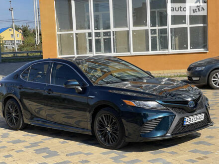 Тойота Камрі 2020 у Вінниці на Automoto.ua Синій Тойота Камрі, об'ємом двигуна 2.49 л та пробігом 68 тис. км за 24500 $, фото 1 на Automoto.ua
