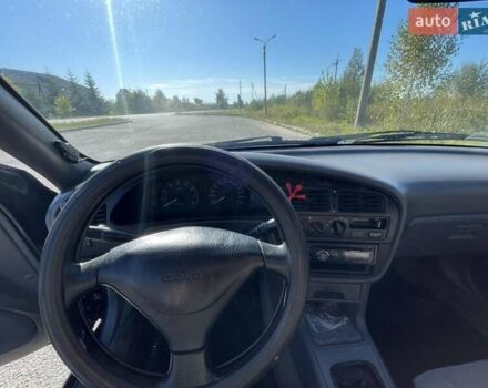 Зеленый Тойота Камри, объемом двигателя 2.16 л и пробегом 490 тыс. км за 2200 $, фото 1 на Automoto.ua