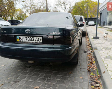 Зеленый Тойота Камри, объемом двигателя 2.2 л и пробегом 300 тыс. км за 2100 $, фото 3 на Automoto.ua