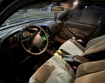 Зеленый Тойота Камри, объемом двигателя 2.2 л и пробегом 3 тыс. км за 1200 $, фото 2 на Automoto.ua