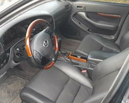 Зелений Тойота Камрі, об'ємом двигуна 2.2 л та пробігом 500 тис. км за 3000 $, фото 2 на Automoto.ua