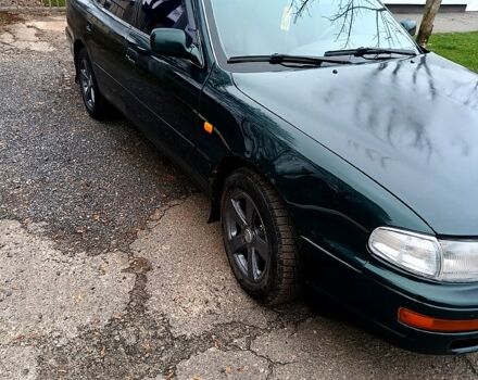 Зелений Тойота Камрі, об'ємом двигуна 2.2 л та пробігом 350 тис. км за 2150 $, фото 2 на Automoto.ua