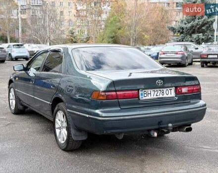 Зеленый Тойота Камри, объемом двигателя 3 л и пробегом 255 тыс. км за 4999 $, фото 4 на Automoto.ua