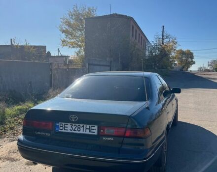 Зеленый Тойота Камри, объемом двигателя 2.2 л и пробегом 407 тыс. км за 3700 $, фото 3 на Automoto.ua