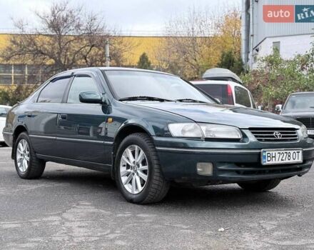 Зеленый Тойота Камри, объемом двигателя 3 л и пробегом 255 тыс. км за 4999 $, фото 3 на Automoto.ua