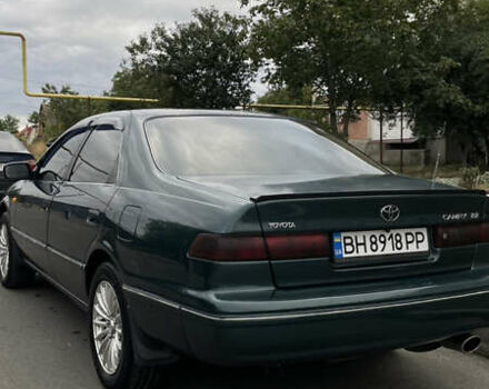Зеленый Тойота Камри, объемом двигателя 2.2 л и пробегом 466 тыс. км за 3800 $, фото 3 на Automoto.ua