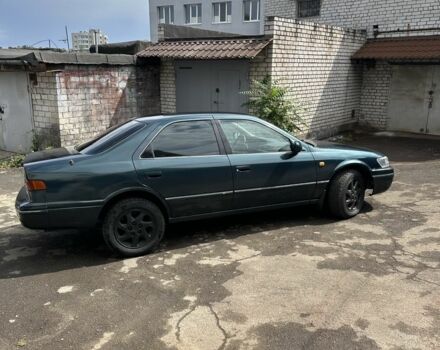 Зелений Тойота Камрі, об'ємом двигуна 3 л та пробігом 400 тис. км за 3000 $, фото 4 на Automoto.ua