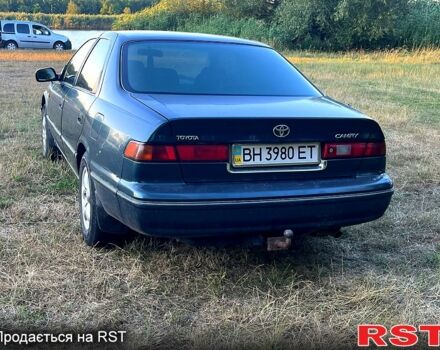 Зелений Тойота Камрі, об'ємом двигуна 2.2 л та пробігом 188 тис. км за 2500 $, фото 3 на Automoto.ua