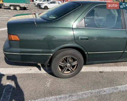 Зеленый Тойота Камри, объемом двигателя 2.2 л и пробегом 440 тыс. км за 2800 $, фото 4 на Automoto.ua