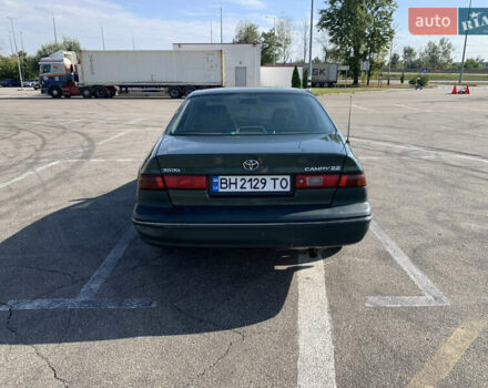 Зеленый Тойота Камри, объемом двигателя 2.2 л и пробегом 440 тыс. км за 2800 $, фото 5 на Automoto.ua