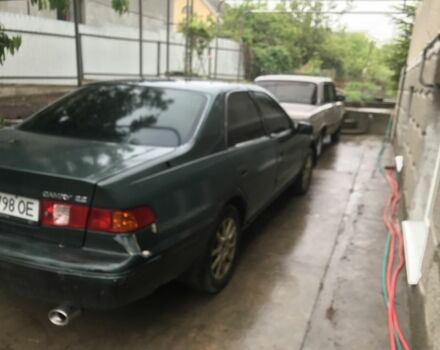 Зелений Тойота Камрі, об'ємом двигуна 2.2 л та пробігом 250 тис. км за 1700 $, фото 6 на Automoto.ua