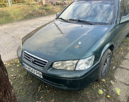 Зеленый Тойота Камри, объемом двигателя 2.2 л и пробегом 200 тыс. км за 2200 $, фото 1 на Automoto.ua