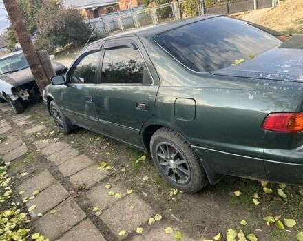 Зеленый Тойота Камри, объемом двигателя 2.2 л и пробегом 200 тыс. км за 2200 $, фото 2 на Automoto.ua