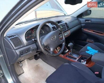 Зелений Тойота Камрі, об'ємом двигуна 3 л та пробігом 498 тис. км за 5500 $, фото 2 на Automoto.ua