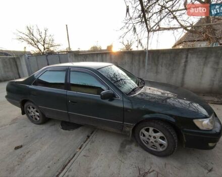Зелений Тойота Камрі, об'ємом двигуна 2.2 л та пробігом 520 тис. км за 3300 $, фото 1 на Automoto.ua