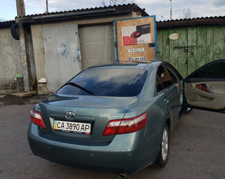 Зеленый Тойота Камри, объемом двигателя 2.4 л и пробегом 400 тыс. км за 10000 $, фото 22 на Automoto.ua