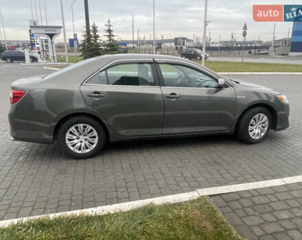 Зелений Тойота Камрі, об'ємом двигуна 2.49 л та пробігом 197 тис. км за 10400 $, фото 7 на Automoto.ua