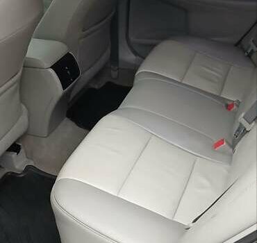 Зеленый Тойота Камри, объемом двигателя 2.5 л и пробегом 230 тыс. км за 11300 $, фото 18 на Automoto.ua