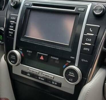 Зеленый Тойота Камри, объемом двигателя 2.5 л и пробегом 230 тыс. км за 11300 $, фото 11 на Automoto.ua