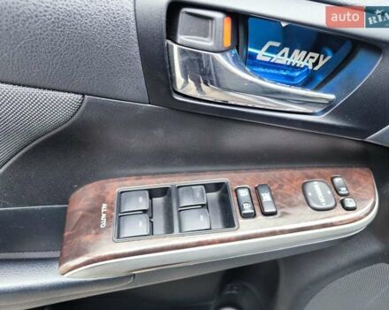 Зеленый Тойота Камри, объемом двигателя 2.5 л и пробегом 188 тыс. км за 15300 $, фото 7 на Automoto.ua