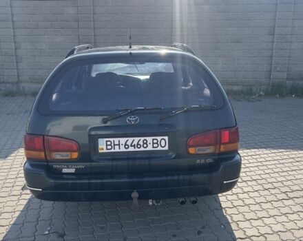 Зелений Тойота Камрі, об'ємом двигуна 2.2 л та пробігом 380 тис. км за 1650 $, фото 6 на Automoto.ua