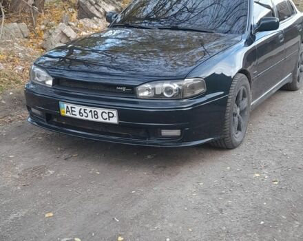 Зелений Тойота Камрі, об'ємом двигуна 2.2 л та пробігом 500 тис. км за 3000 $, фото 1 на Automoto.ua