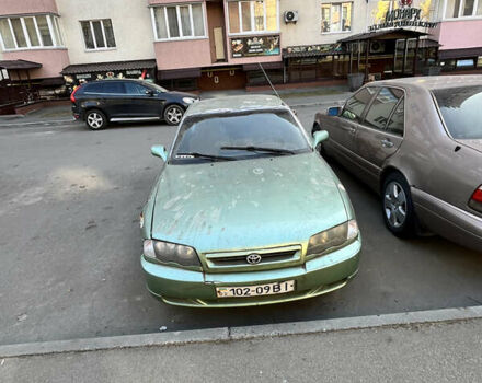Зеленый Тойота Камри, объемом двигателя 2.2 л и пробегом 200 тыс. км за 950 $, фото 1 на Automoto.ua