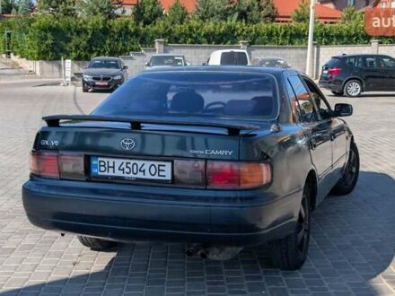 Зелений Тойота Камрі, об'ємом двигуна 3 л та пробігом 450 тис. км за 1500 $, фото 1 на Automoto.ua
