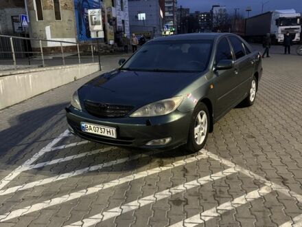 Зеленый Тойота Камри, объемом двигателя 3 л и пробегом 410 тыс. км за 4800 $, фото 1 на Automoto.ua