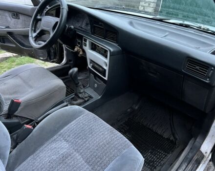 Білий Тойота Каріна, об'ємом двигуна 0 л та пробігом 512 тис. км за 800 $, фото 5 на Automoto.ua