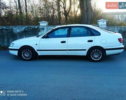 Белый Тойота Карина, объемом двигателя 1.62 л и пробегом 355 тыс. км за 2500 $, фото 3 на Automoto.ua