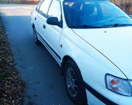 Белый Тойота Карина, объемом двигателя 1.62 л и пробегом 355 тыс. км за 2500 $, фото 2 на Automoto.ua