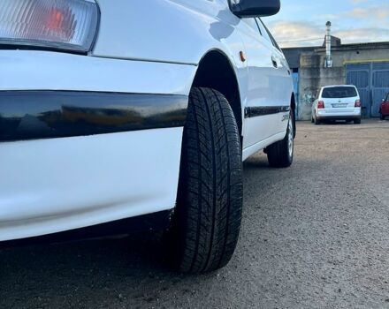 Білий Тойота Каріна, об'ємом двигуна 1.6 л та пробігом 515 тис. км за 4150 $, фото 1 на Automoto.ua