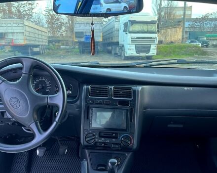 Білий Тойота Каріна, об'ємом двигуна 1.6 л та пробігом 515 тис. км за 4150 $, фото 6 на Automoto.ua