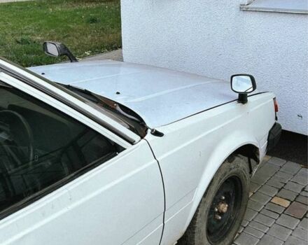 Белый Тойота Карина, объемом двигателя 2 л и пробегом 145 тыс. км за 600 $, фото 6 на Automoto.ua