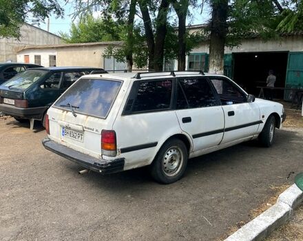 Білий Тойота Каріна, об'ємом двигуна 1.6 л та пробігом 0 тис. км за 850 $, фото 3 на Automoto.ua