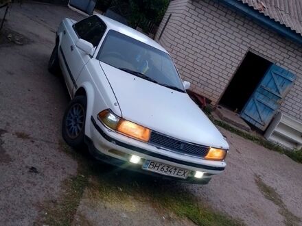 Белый Тойота Карина, объемом двигателя 2 л и пробегом 350 тыс. км за 1500 $, фото 1 на Automoto.ua