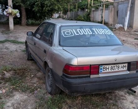 Бежевий Тойота Каріна, об'ємом двигуна 1.6 л та пробігом 460 тис. км за 850 $, фото 1 на Automoto.ua