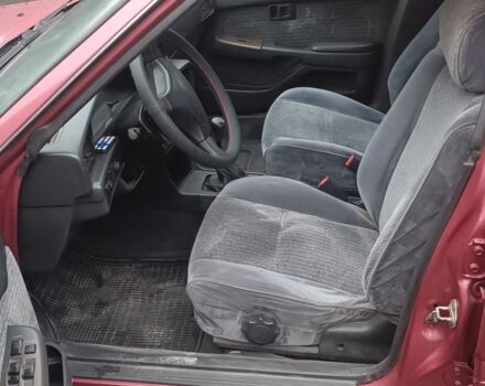 Червоний Тойота Каріна, об'ємом двигуна 0 л та пробігом 484 тис. км за 1500 $, фото 4 на Automoto.ua