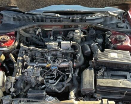 Красный Тойота Карина, объемом двигателя 2 л и пробегом 380 тыс. км за 2500 $, фото 2 на Automoto.ua