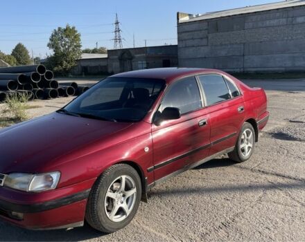 Красный Тойота Карина, объемом двигателя 2 л и пробегом 380 тыс. км за 2500 $, фото 3 на Automoto.ua