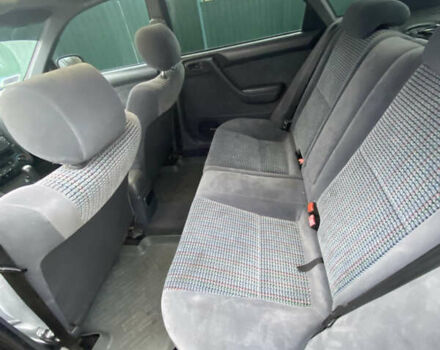 Червоний Тойота Каріна, об'ємом двигуна 1.6 л та пробігом 260 тис. км за 2100 $, фото 6 на Automoto.ua