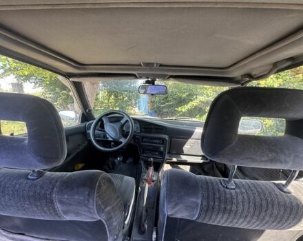 Червоний Тойота Каріна, об'ємом двигуна 1.6 л та пробігом 64 тис. км за 800 $, фото 7 на Automoto.ua