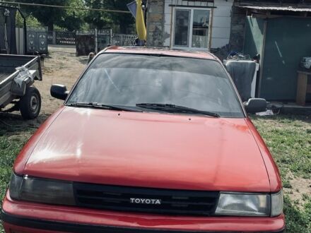 Тойота Карина 1991 в Одессе на Automoto.ua Красный Тойота Карина, объемом двигателя 1.6 л и пробегом 200 тыс. км за 1400 $, фото 1 на Automoto.ua