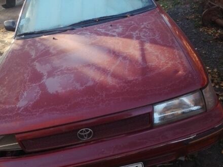 Червоний Тойота Каріна, об'ємом двигуна 0 л та пробігом 380 тис. км за 900 $, фото 1 на Automoto.ua