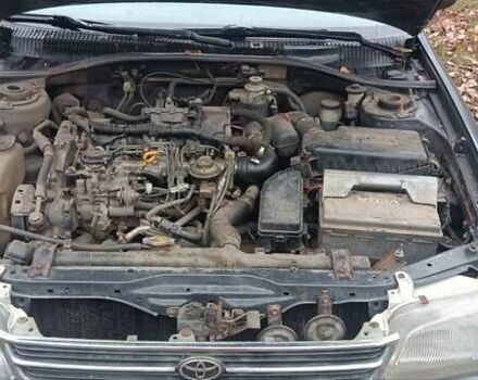 Тойота Карина, объемом двигателя 2 л и пробегом 420 тыс. км за 2000 $, фото 2 на Automoto.ua