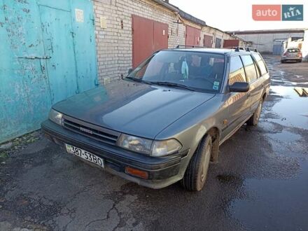 Тойота Каріна 1990 у Луцьку на Automoto.ua Тойота Каріна, об'ємом двигуна 1.6 л та пробігом 304 тис. км за 1800 $, фото 1 на Automoto.ua